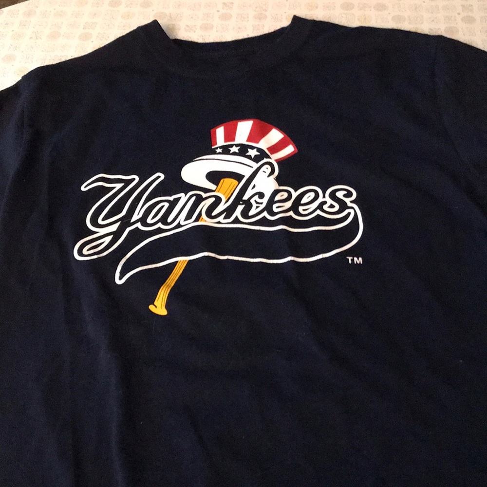 Used, good condition, boys shirt sleeve medium Yankees t shirt